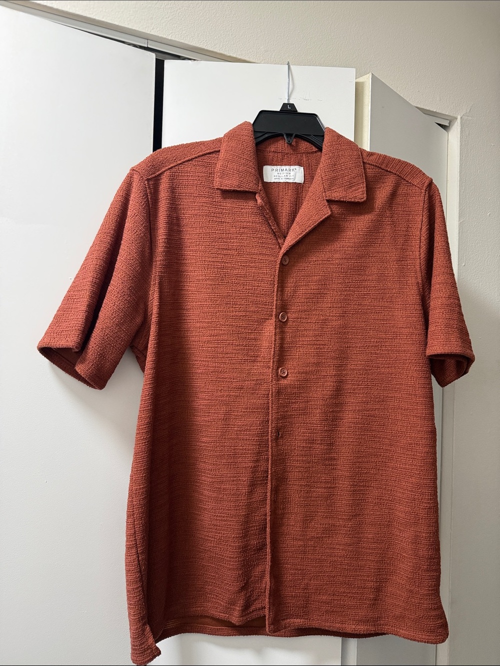 Primark Men's Rust Button-Up Short Sleeve Knit Shirt